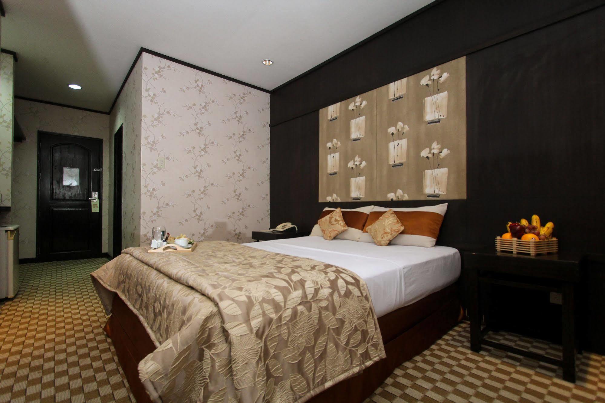 Luisita Central Park Hotel Tarlac City Bagian luar foto